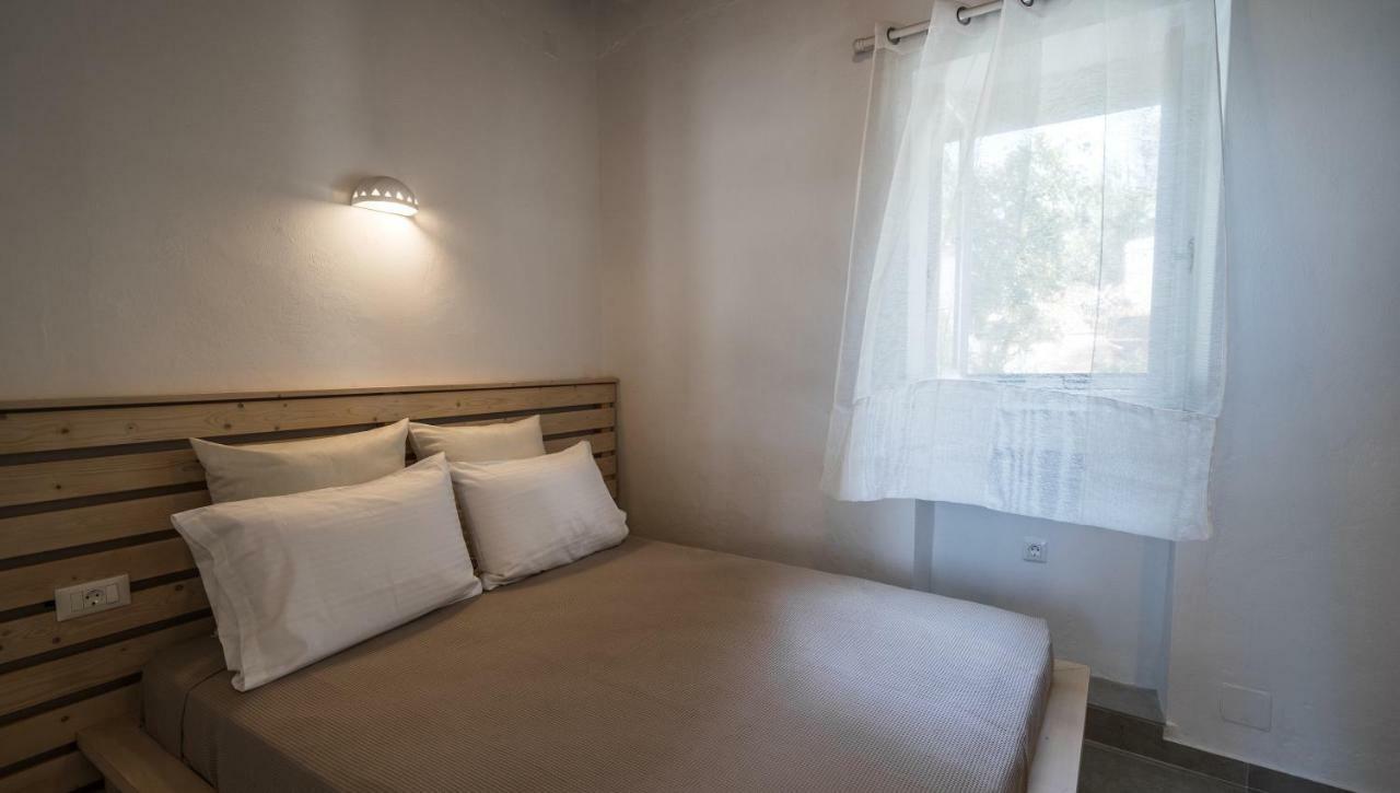 Komis Mansion Exámbela エクステリア 写真